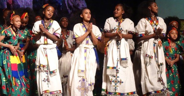 埃塞俄比亚总统Mulatu Teshome在亚的斯亚贝巴主持召开第11届非物质文化遗产委员会会议