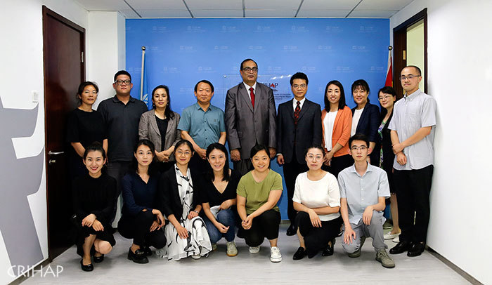 联合国教科文组织驻华代表处代表夏泽瀚访问亚太中心