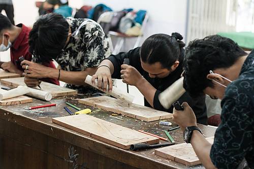 印度尼西亚多巴的年轻从业者引领开展疫情后的恢复工作